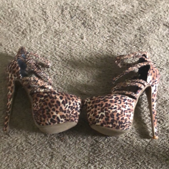 Leopard heel shoes - Picture 4 of 5